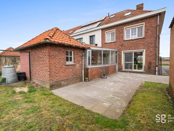 Af te werken woning net buiten centrum Deinze - 7