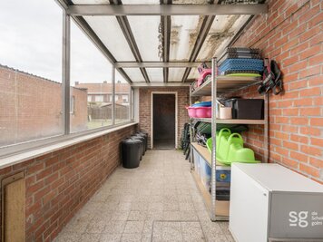 Af te werken woning net buiten centrum Deinze - 8
