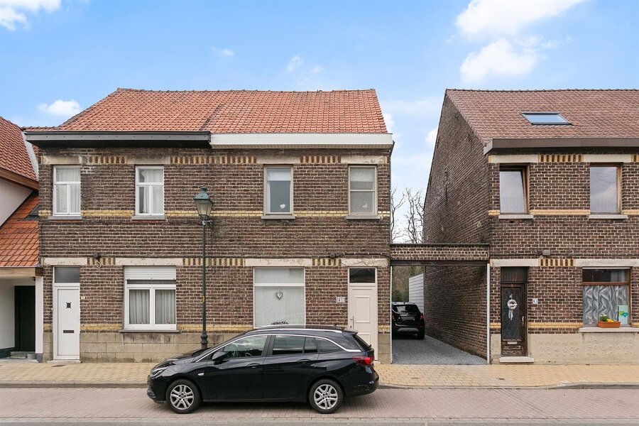 Op te frissen woning met 2 slaapkamers