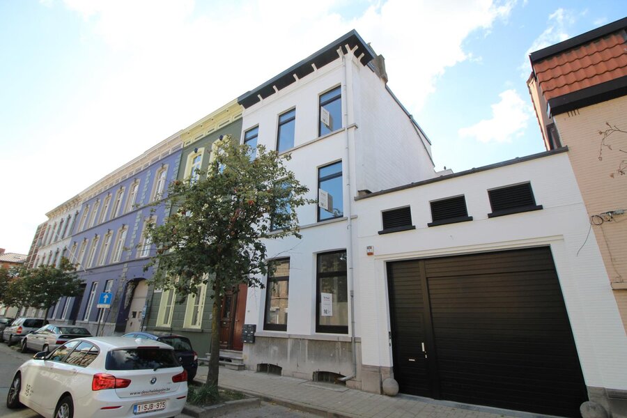 één-slaapkamer appartement nabij Dok Noord