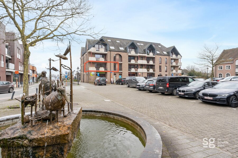 Op te frissen appartement in het hart van De Pinte