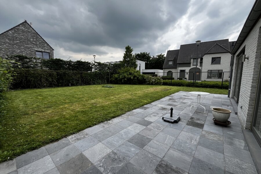 Goed onderhouden woning in het centrum van De Pinte