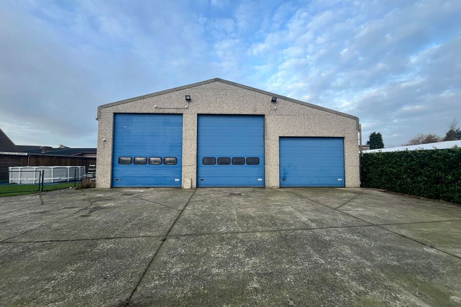 Magazijn Te huur in Eke-Landuit