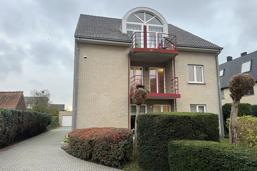 Ruim appartement te Eke!