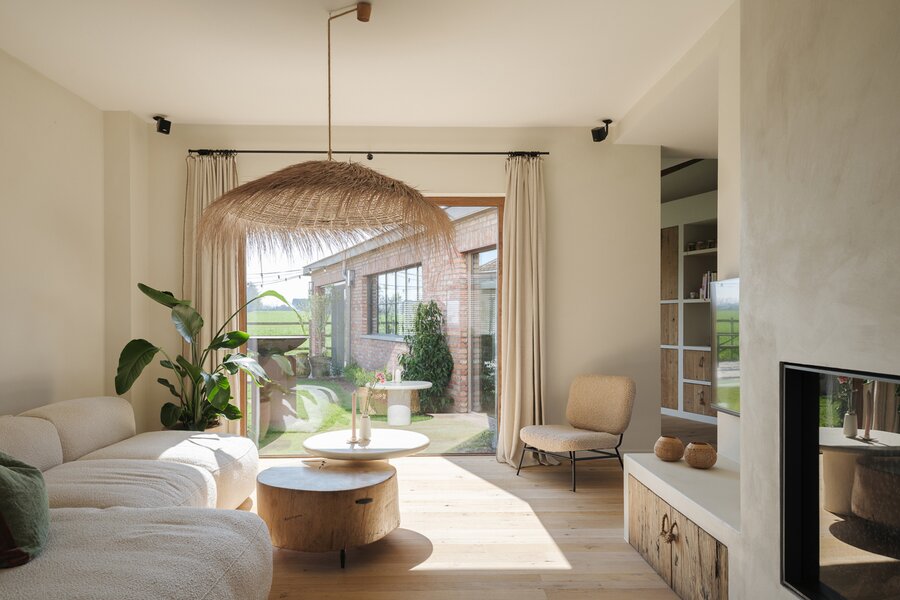 Instapklare woning met karakter en vergezichten in Gontrode!