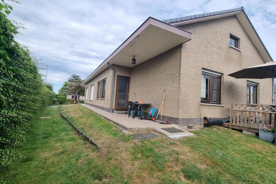 Ruime Bungalow aan de rand van Eke en De Pinte