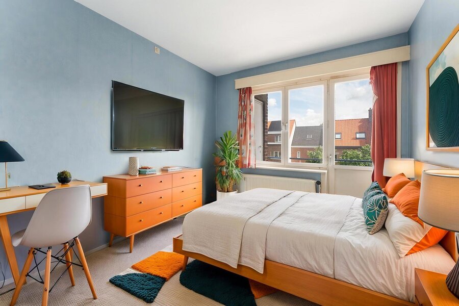 Te renoveren appartement met 2 slaapkamers dichtbij centrum Gent.