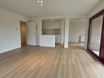Gerenoveerd appartement in het hart van De Pinte - 3