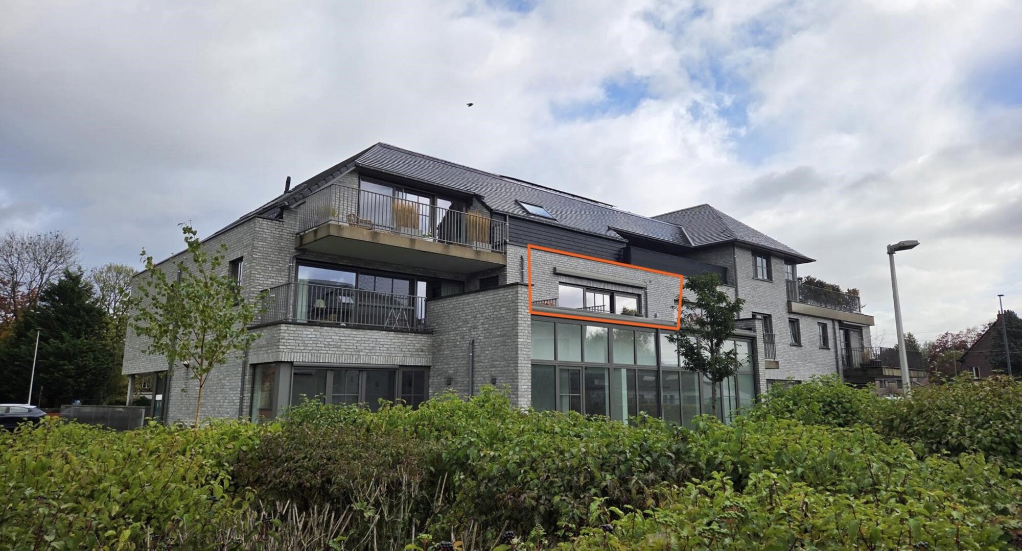 Ruim appartement in centrum De Pinte