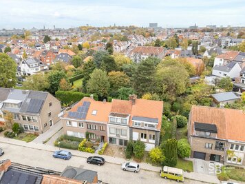 Ruime woning met tuin en garage op TOPLOCATIE - 3