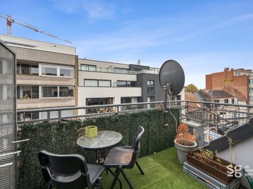 Instapklaar appartement met garage in het hart van Deinze - 9