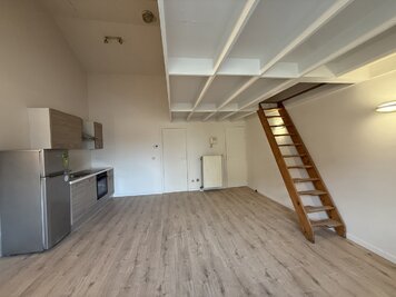 Recent gerenoveerde studio aan station in Deinze - 4