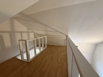 Recent gerenoveerde studio aan station in Deinze - 5