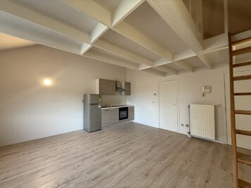 Recent gerenoveerde studio aan station in Deinze - 6