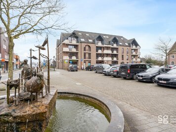 Gerenoveerd appartement in het hart van De Pinte - 1