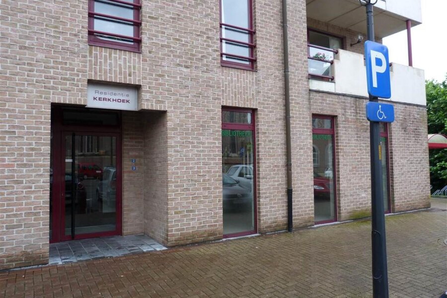 Polyvalent pand in dorpskern De Pinte