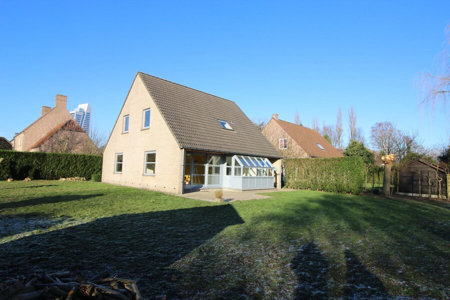 Lichtrijke villa op residentiële topligging