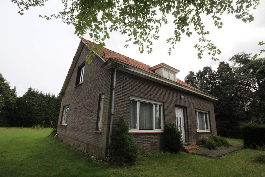 Commercieel gelegen woning langsheen N 60