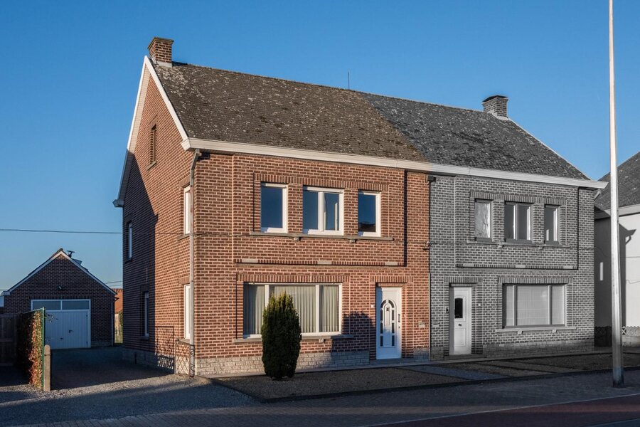 Recent vernieuwde en instapklare HOB met tuin