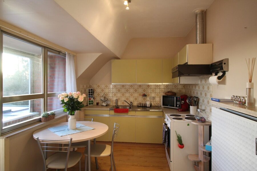 Verzorgd appartement met garagebox