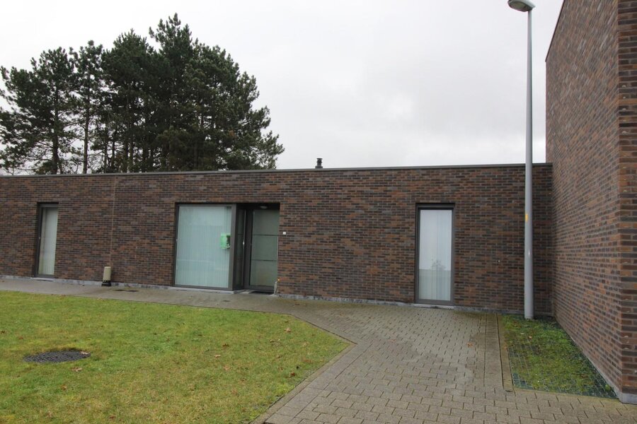 Instapklare nieuwbouw met tuintje en garage