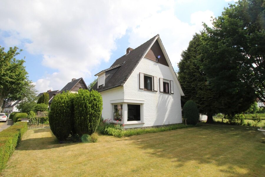 Te renoveren woning in hartje De Pinte op 1281m²