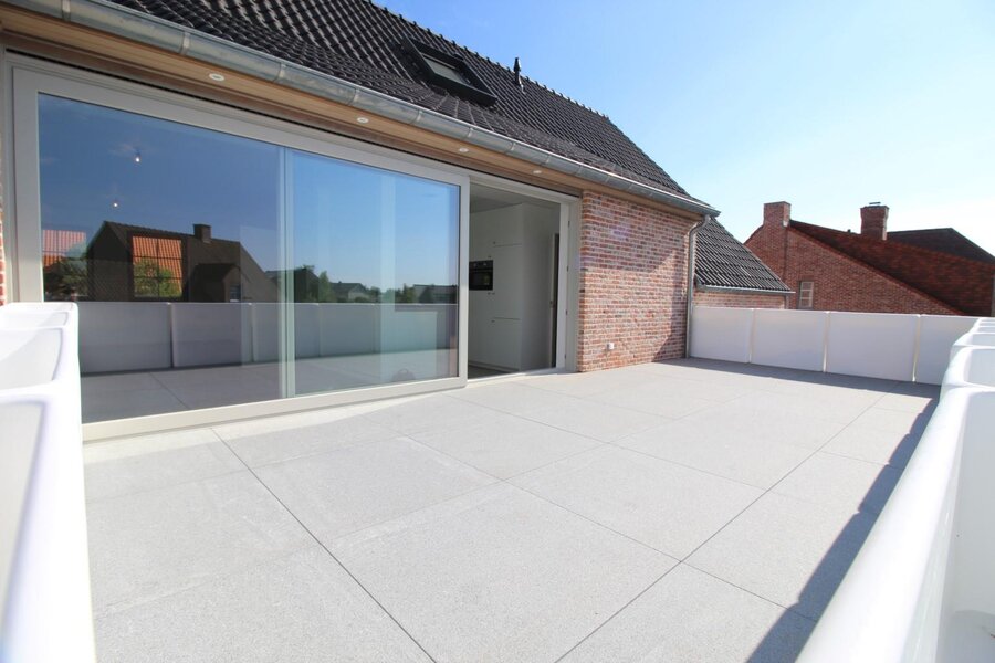 Ruim en lichtrijk nieuwbouwappartement met riant terras