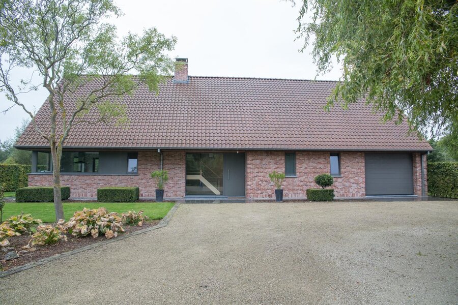 Ruime luxe villa met landelijk uitzicht nabij centrum Nazareth