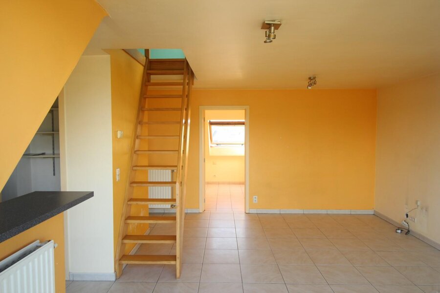 Duplex appartement met garagebox nabij station De Pinte