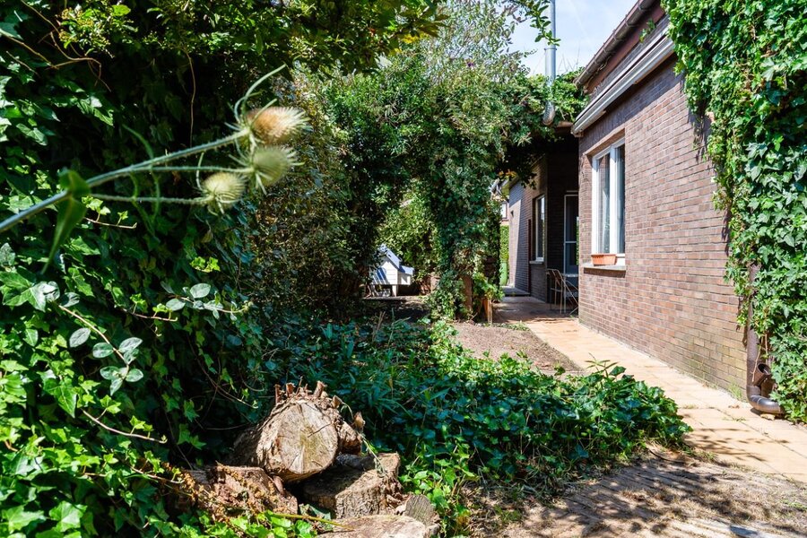 Leuke bungalow met garage en tuin