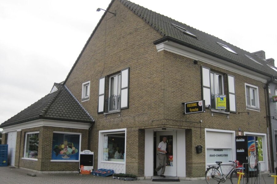 Ruim duplexappartement met mooi terras en garage in centrum