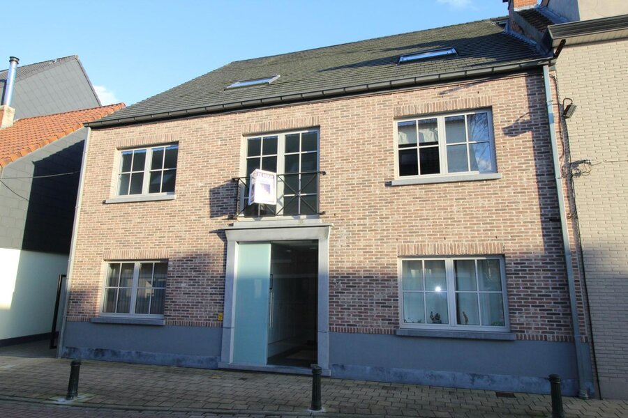 Recent 2-slaapkamerappartement nabij centrum