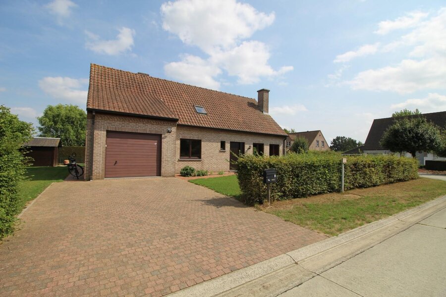 Ruime woning op rustige locatie te Nazareth