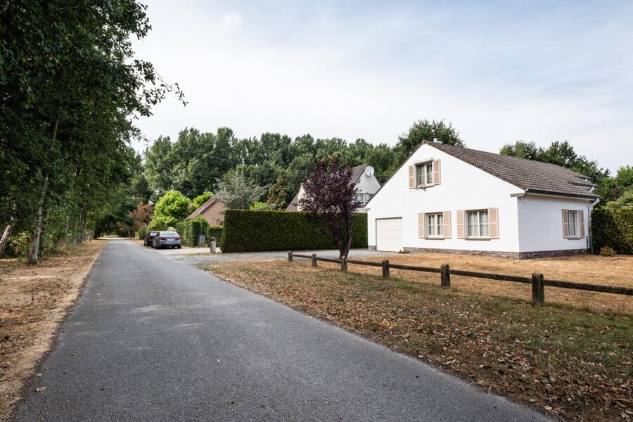 Uitstekende laagbouwvilla op unieke locatie