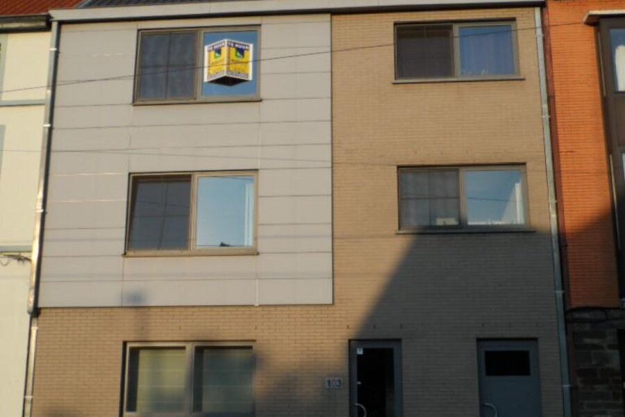 Ruim appartment op 2de verdiep nabij UZ Gent