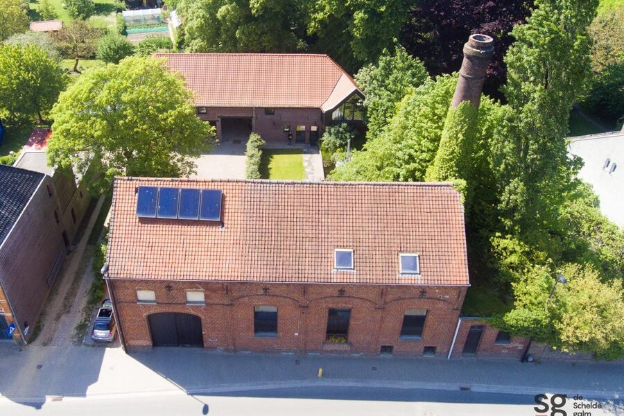 Omgebouwde brouwerij + loft + appartement