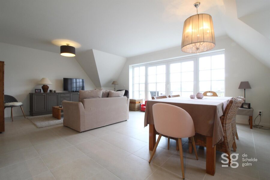 Ruim appartement nabij centrum De Pinte