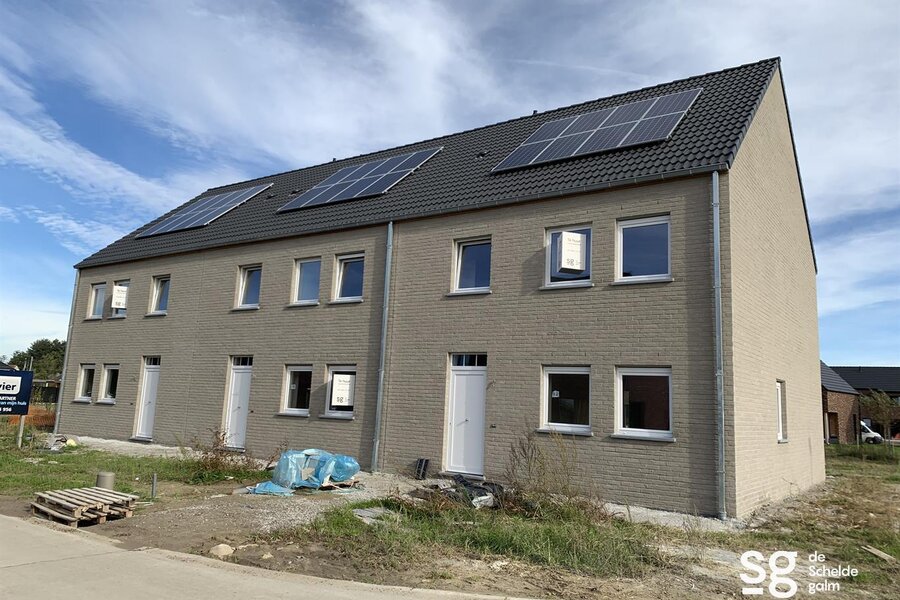 Nieuwbouwwoning op centrale locatie in De Pinte!