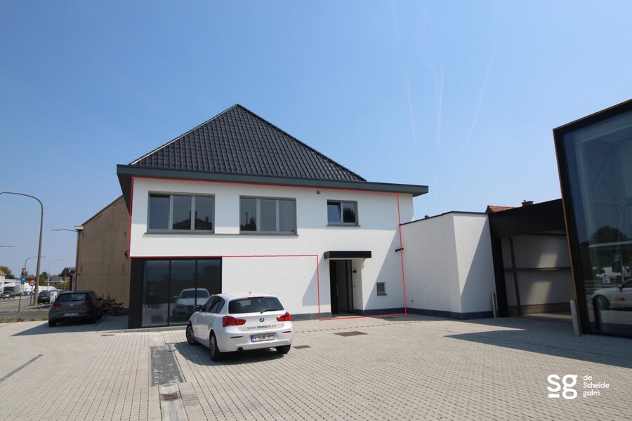 Ruime woning nabij het centrum van Astene