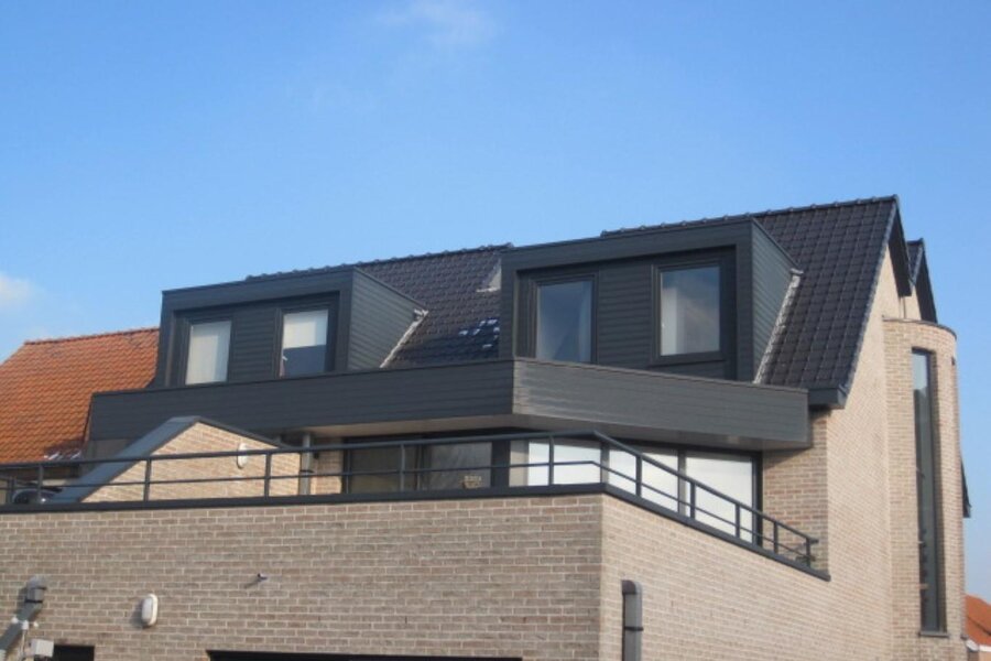 Instapklare ruime duplex met groot zonneterras en garage