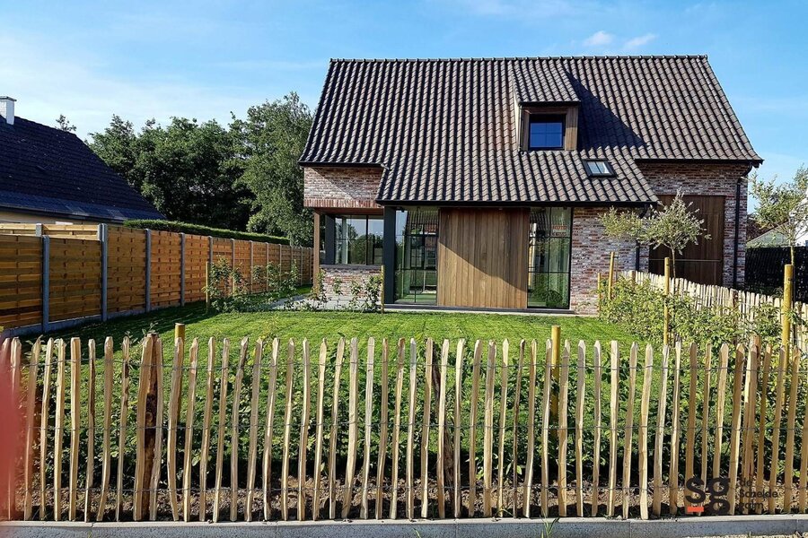 Landelijke nieuwbouwwoning te Lotenhulle te huur!