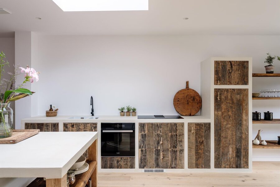 Charmant renovatieproject met grote tuin!