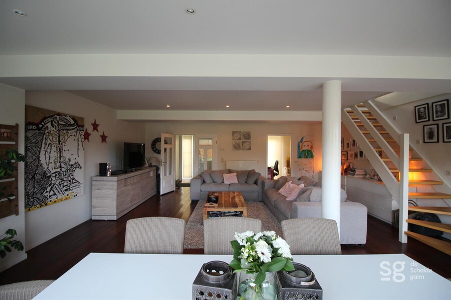 Rustig en centraal gelegen 3-gevelwoning