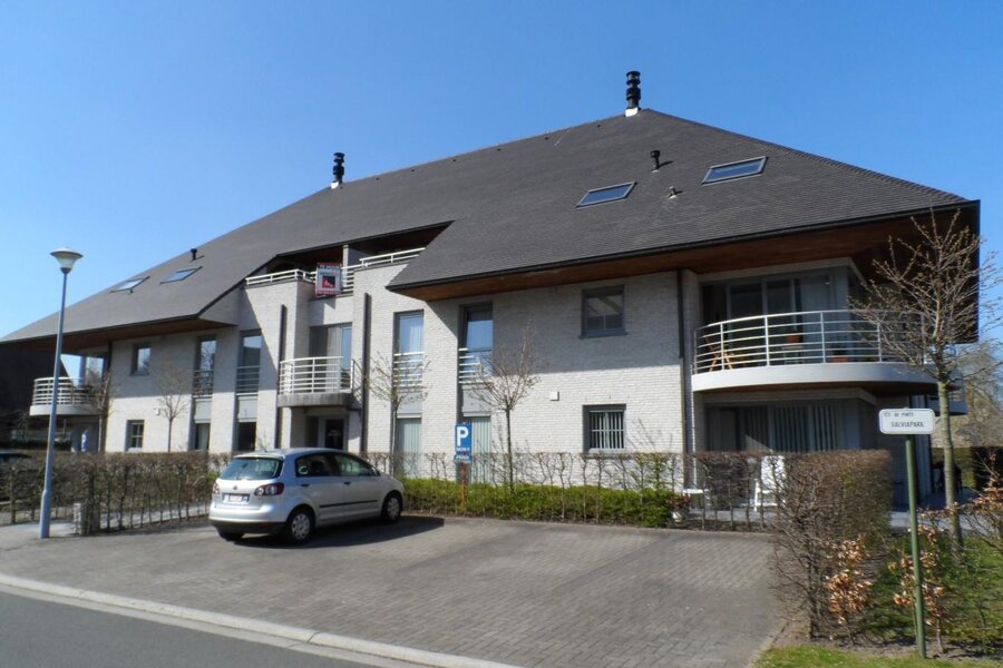 Duplex nabij centrum De Pinte met garagebox