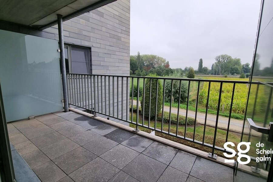 Ruim appartement in het centrum van Eke