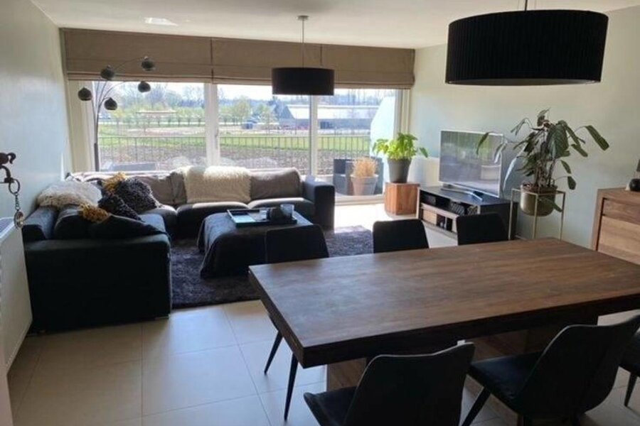 Ruim gelijkvloers appartement in centrum Eke