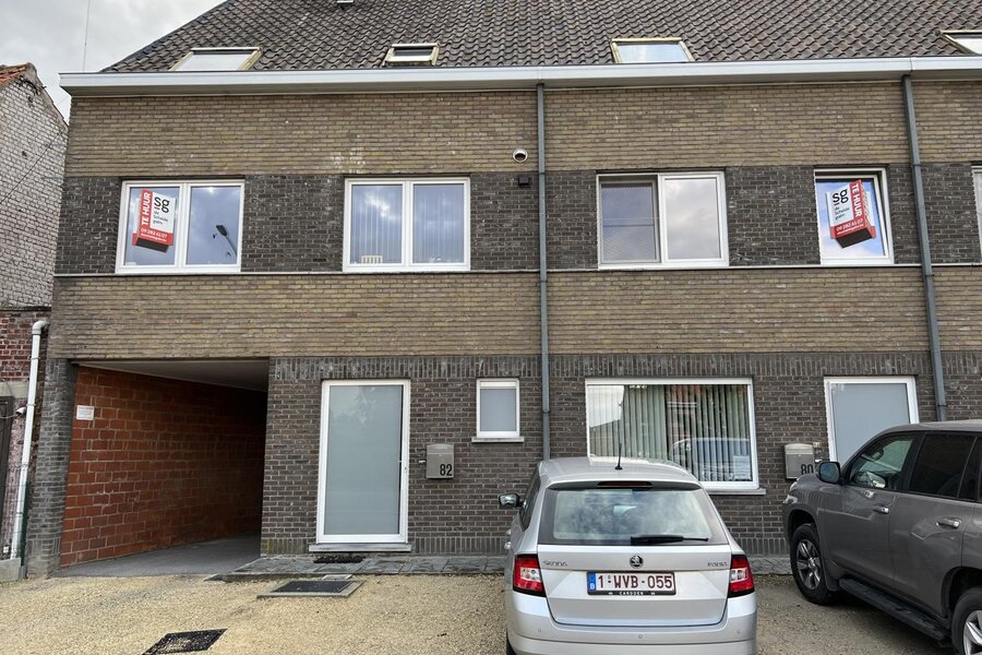 Volledig gerenoveerde woning met 2 slaapkamers op centrale ligging