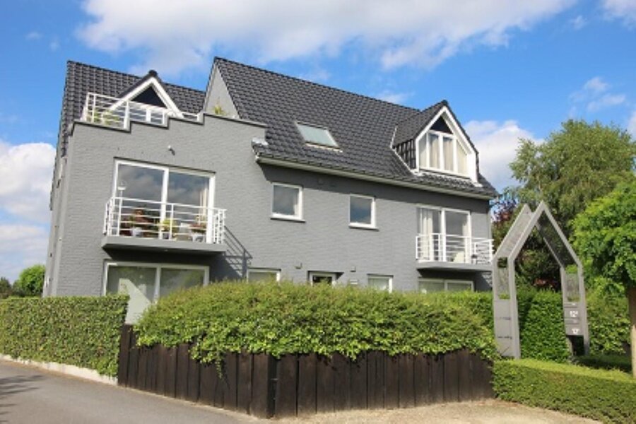 Gelijklvoers 3-slpk appartement met terrassen en garage