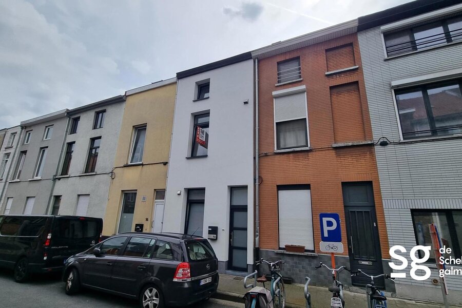 gerenoveerde woning vlakbij Dok Noord