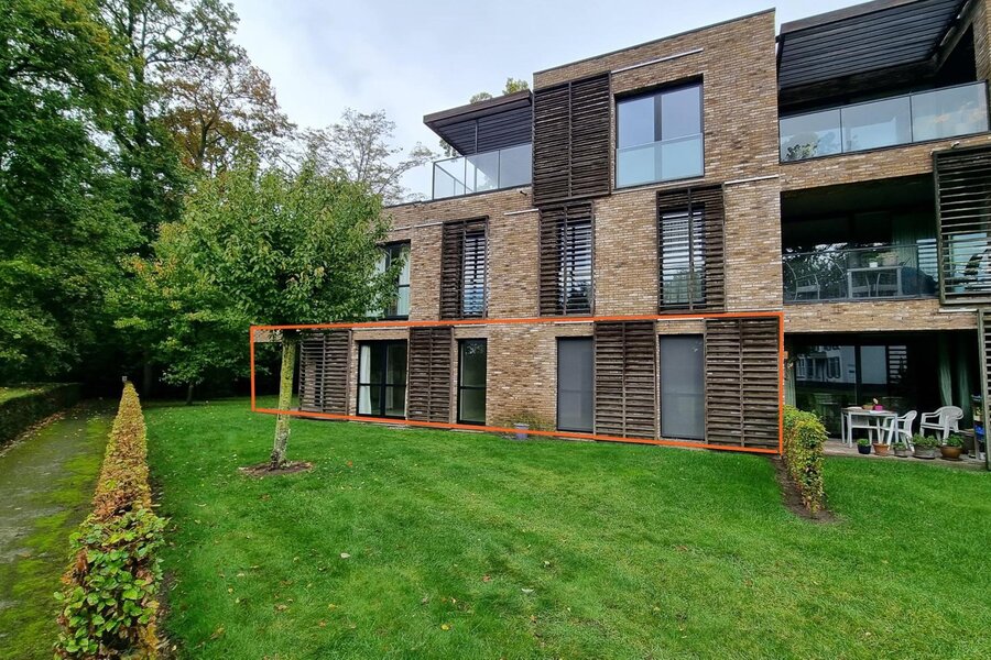 Verrassend ruim appartement op unieke ligging in het hart van De Pinte